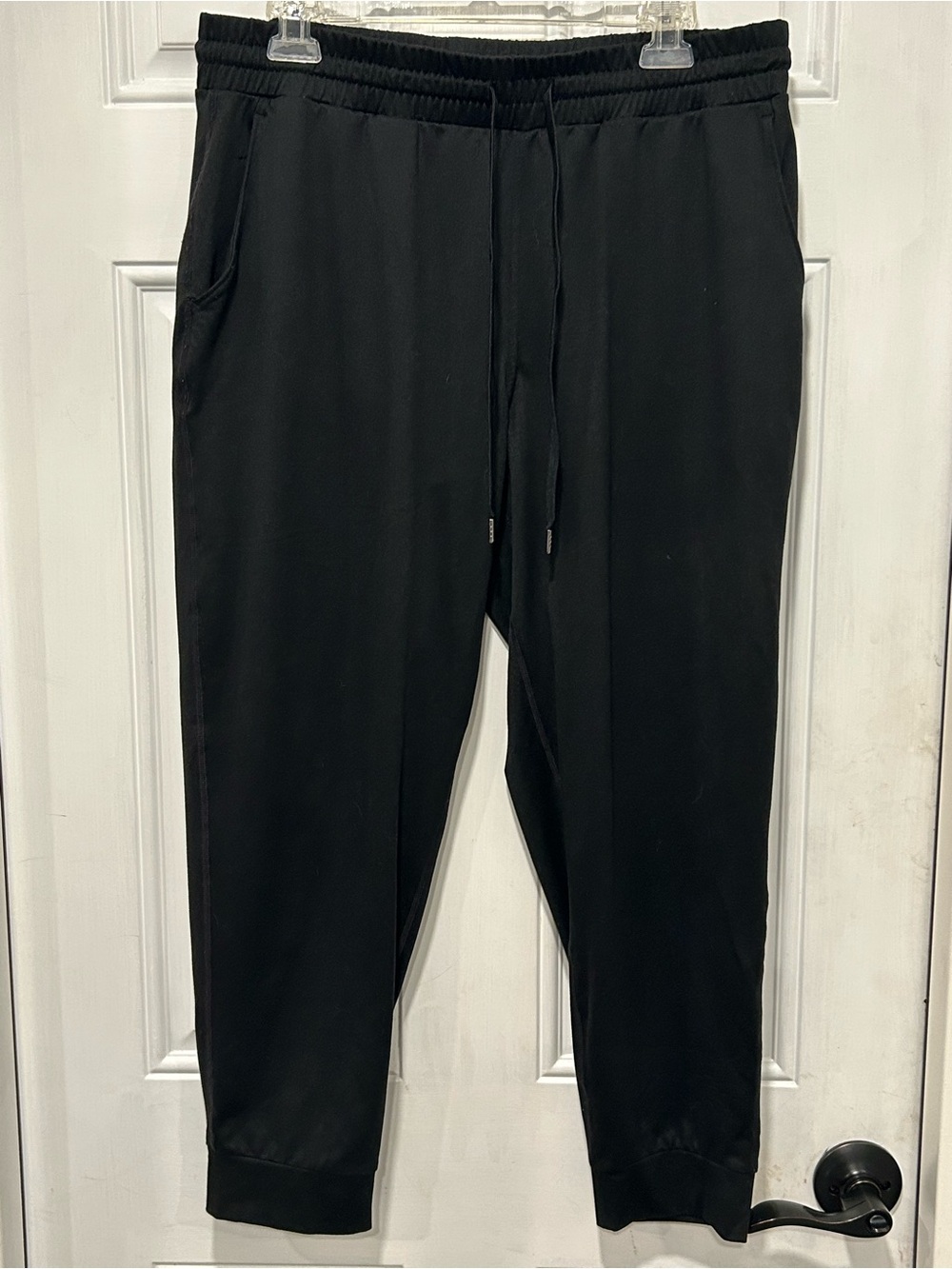 Quince FlowKnit Mid-Rise Performance Joggers Pants Black Large Athleisure Cozy